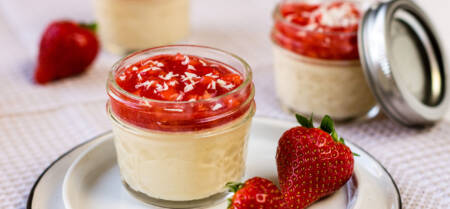 Pannacotta med jordgubbar